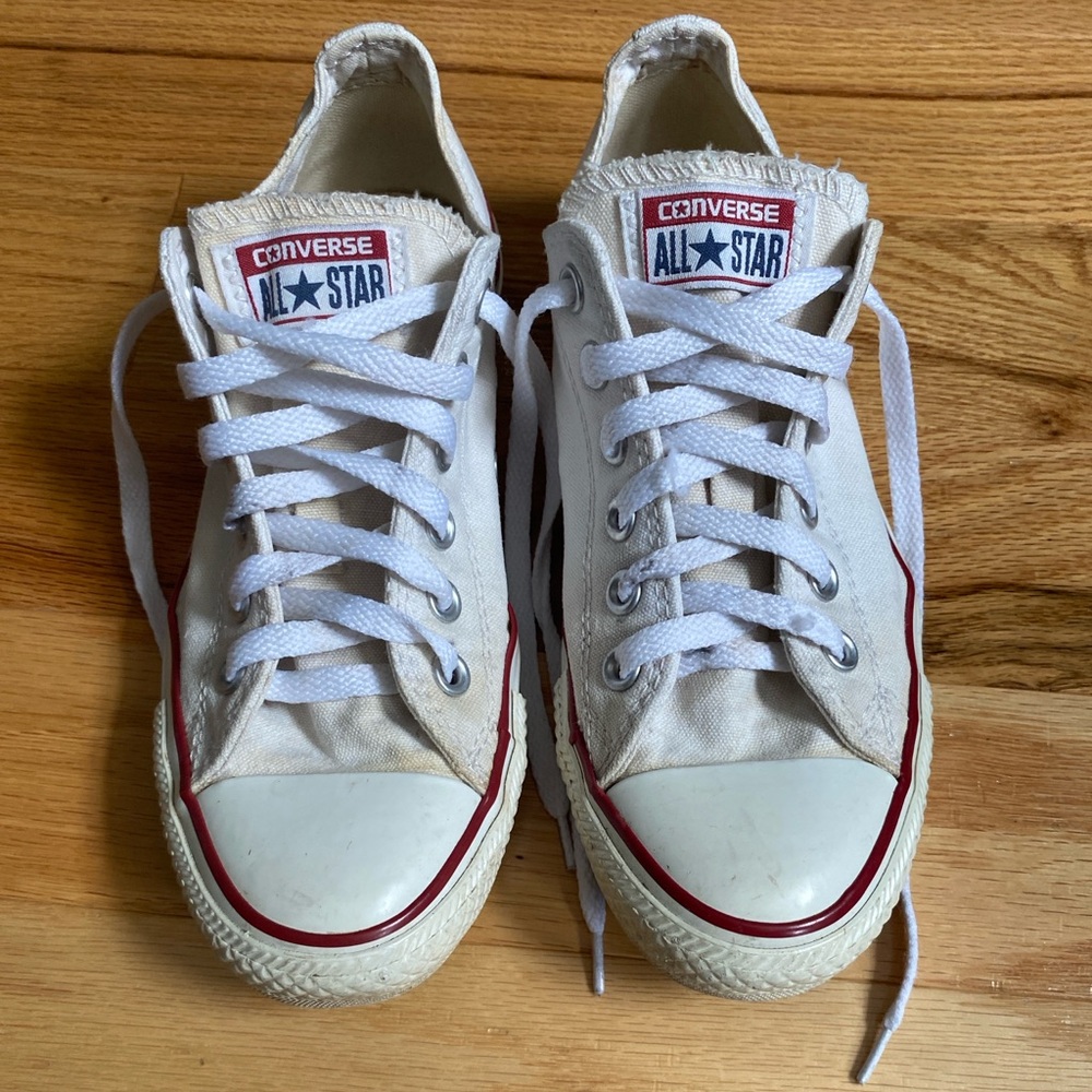 Converse All Star White/Cream Classic Low-Top Sneakers - Mens 5 Women’s 7